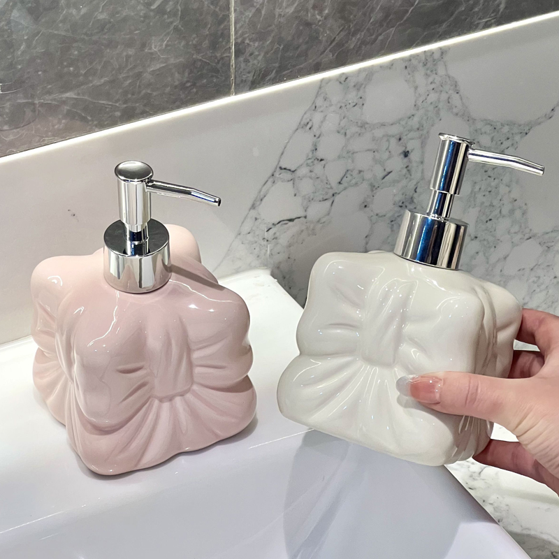 لطيف القوس الصحافة فصل زجاجة ا - مراجعة Soap Making Jug وسعره