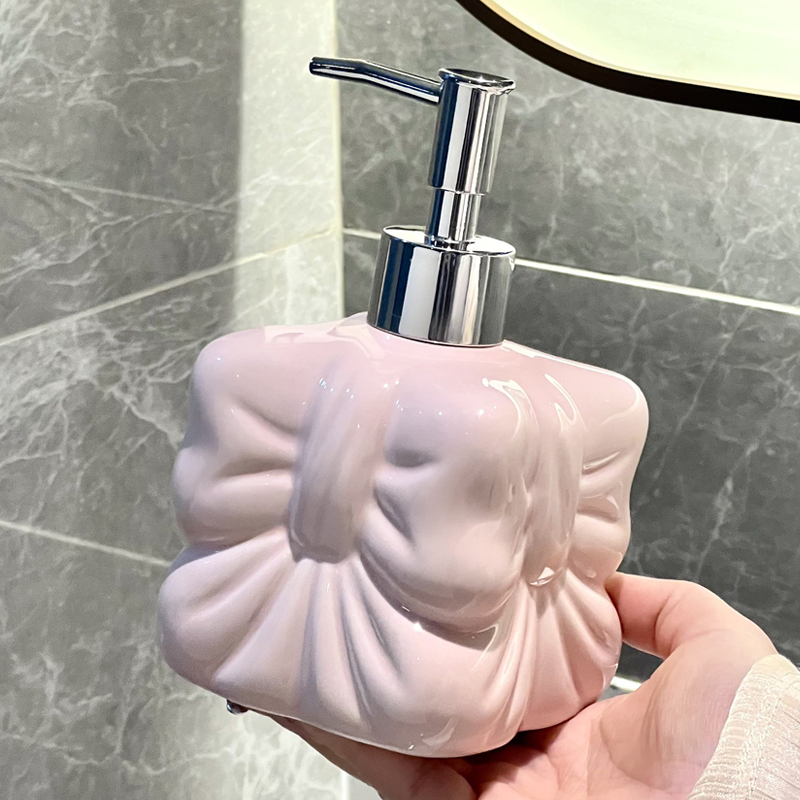 لطيف القوس الصحافة فصل زجاجة ا - مراجعة Soap Making Jug وسعره