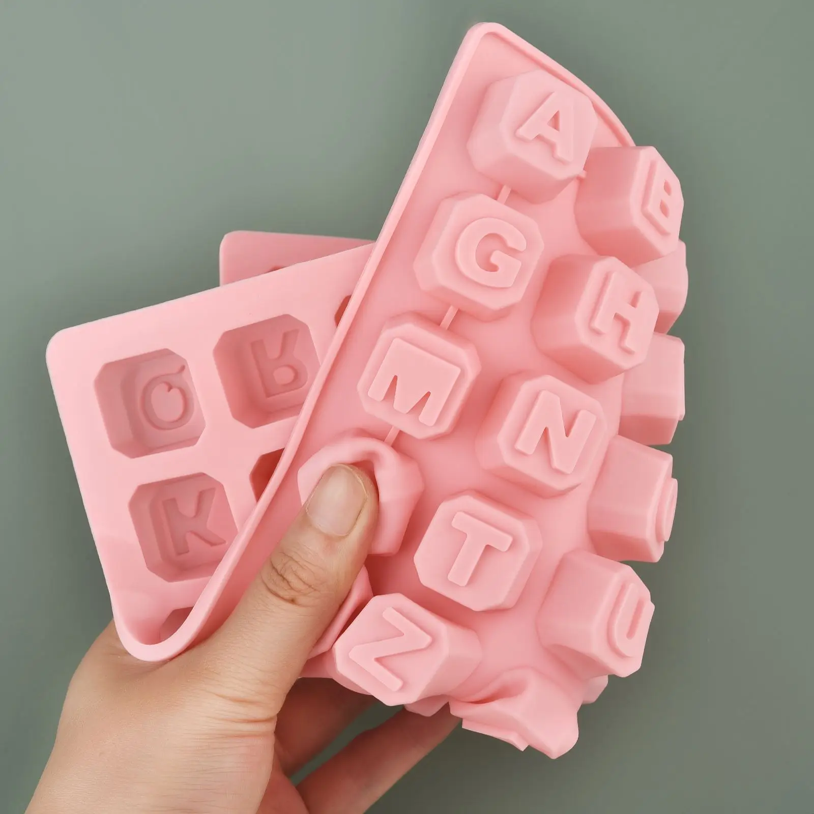 48 حرف الأبجدية Enghish رسالة  - مراجعة Soap Making Molds وسعره